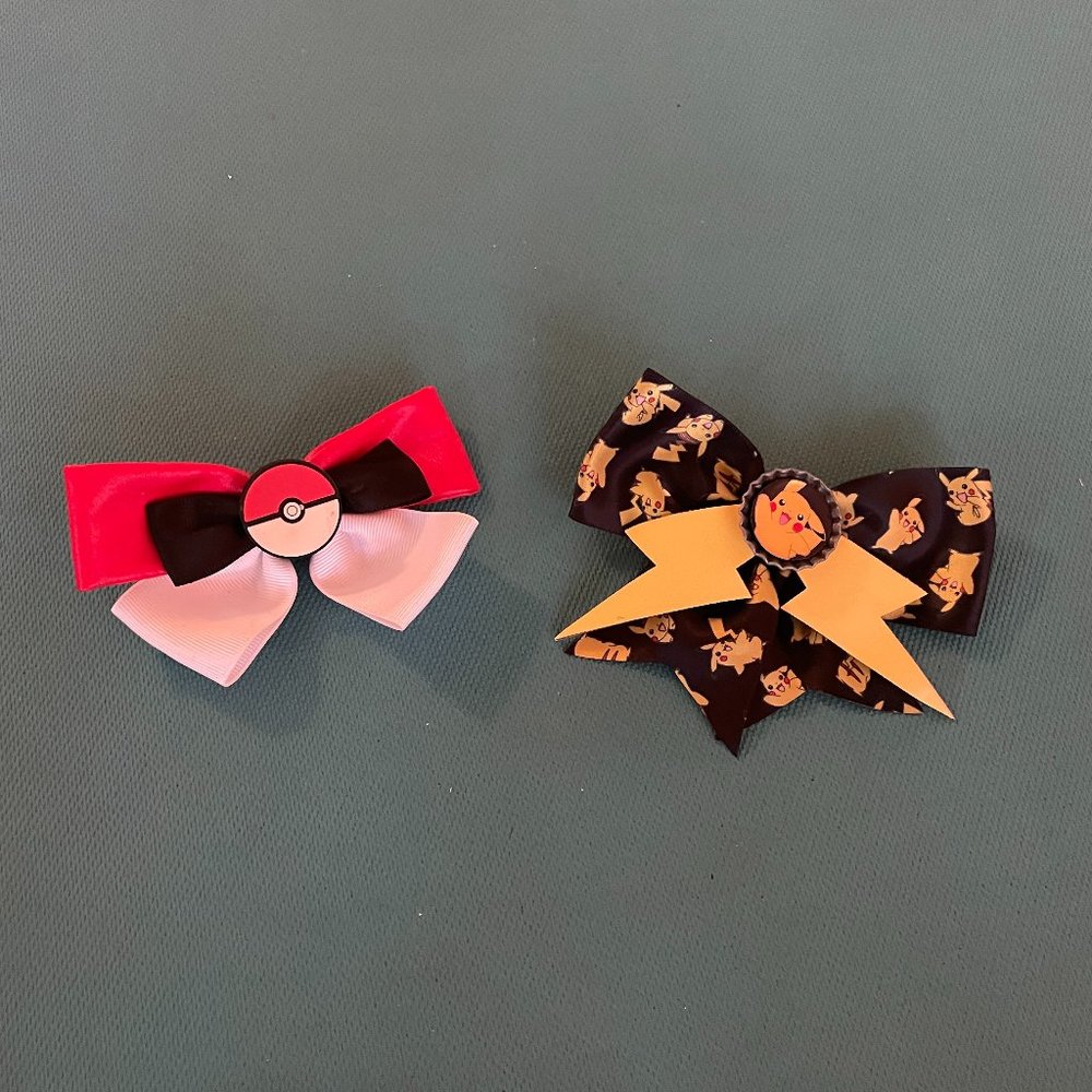 Pokémon RARE Hair Bow Clips 2 Piece Set pickachu